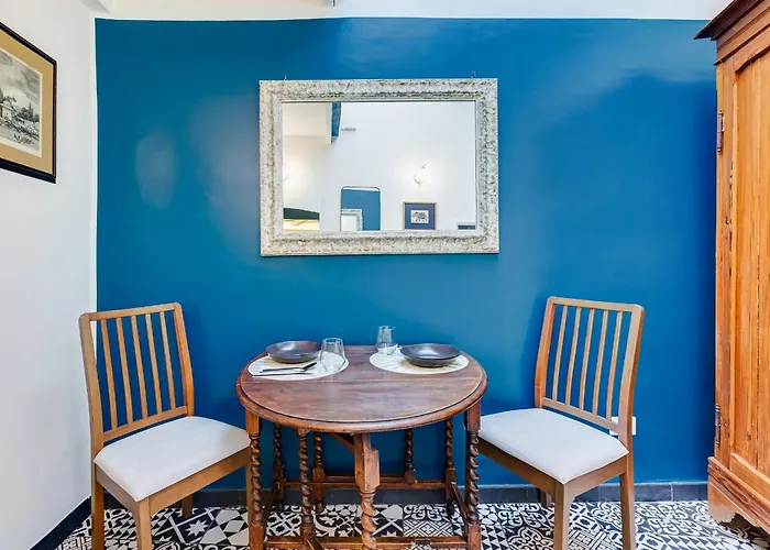 Vivilo Collection - Macelli Spanish Steps Apartment