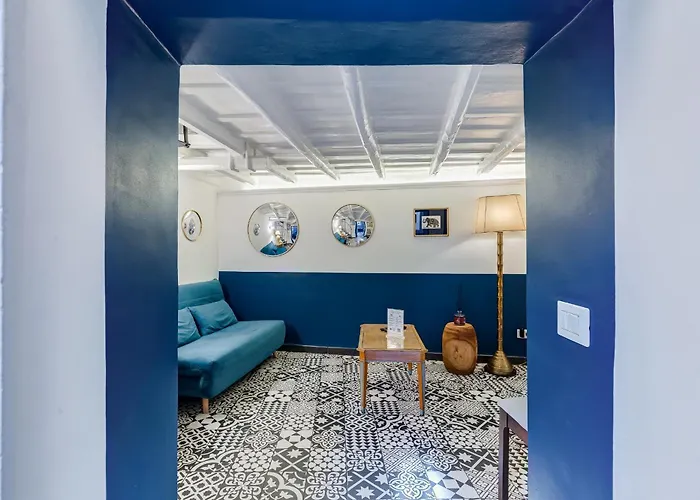 Vivilo Collection - Macelli Spanish Steps Apartment